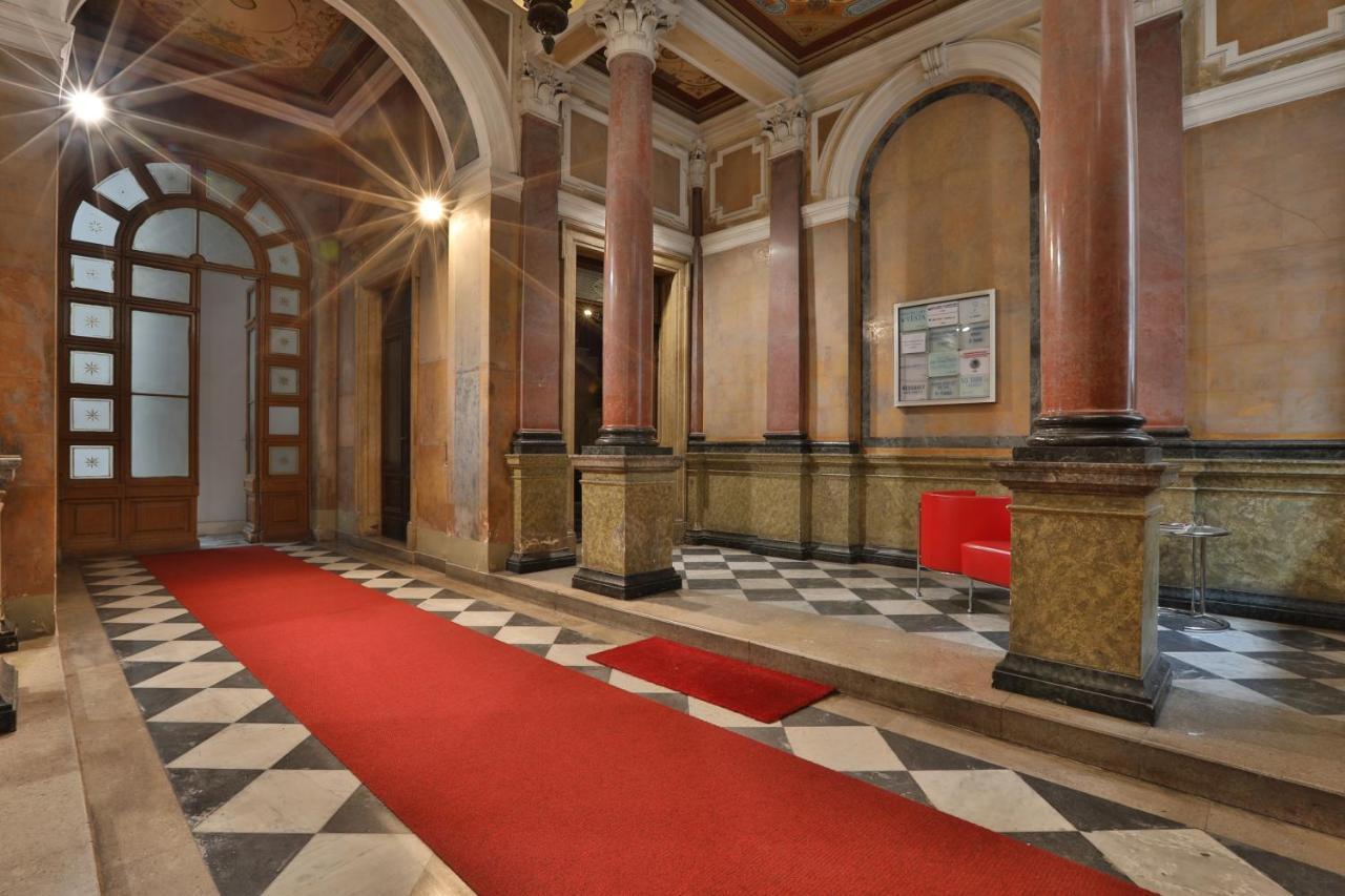 Da Kevin Apartment Trieste Bagian luar foto